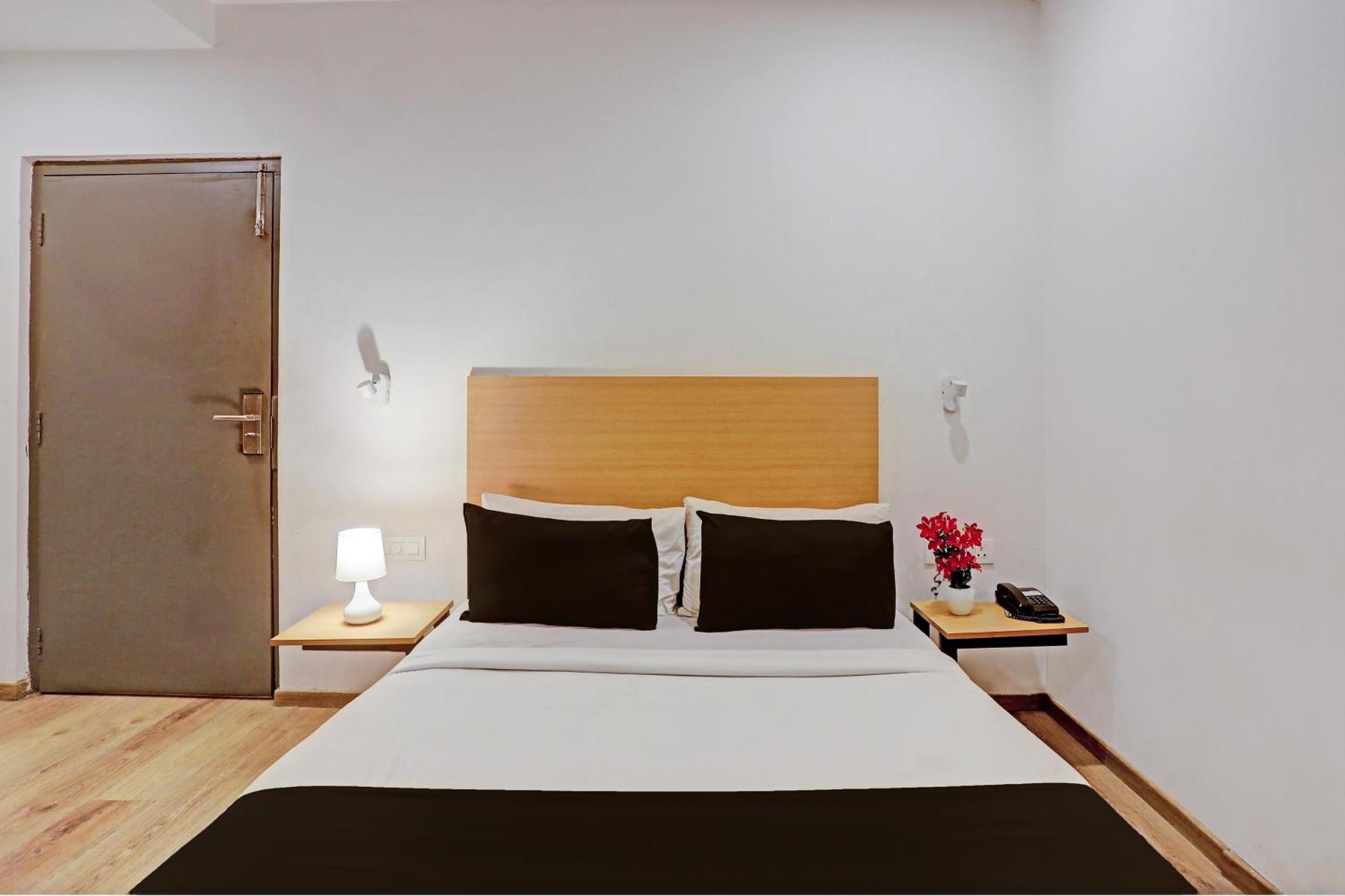 Townhouse Near Secunderabad Railway Station, Yashoda Hospital, Patny Centre Buitenkant foto