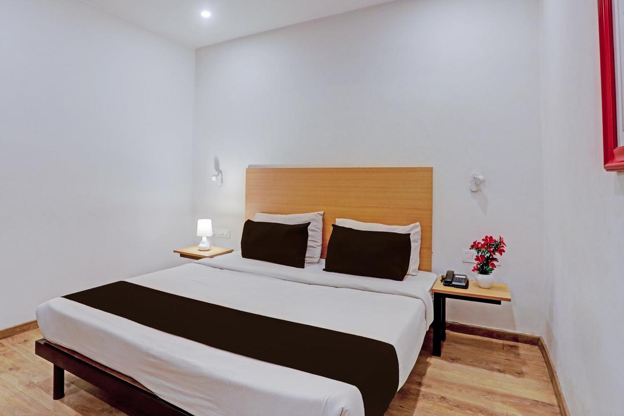 Townhouse Near Secunderabad Railway Station, Yashoda Hospital, Patny Centre Buitenkant foto