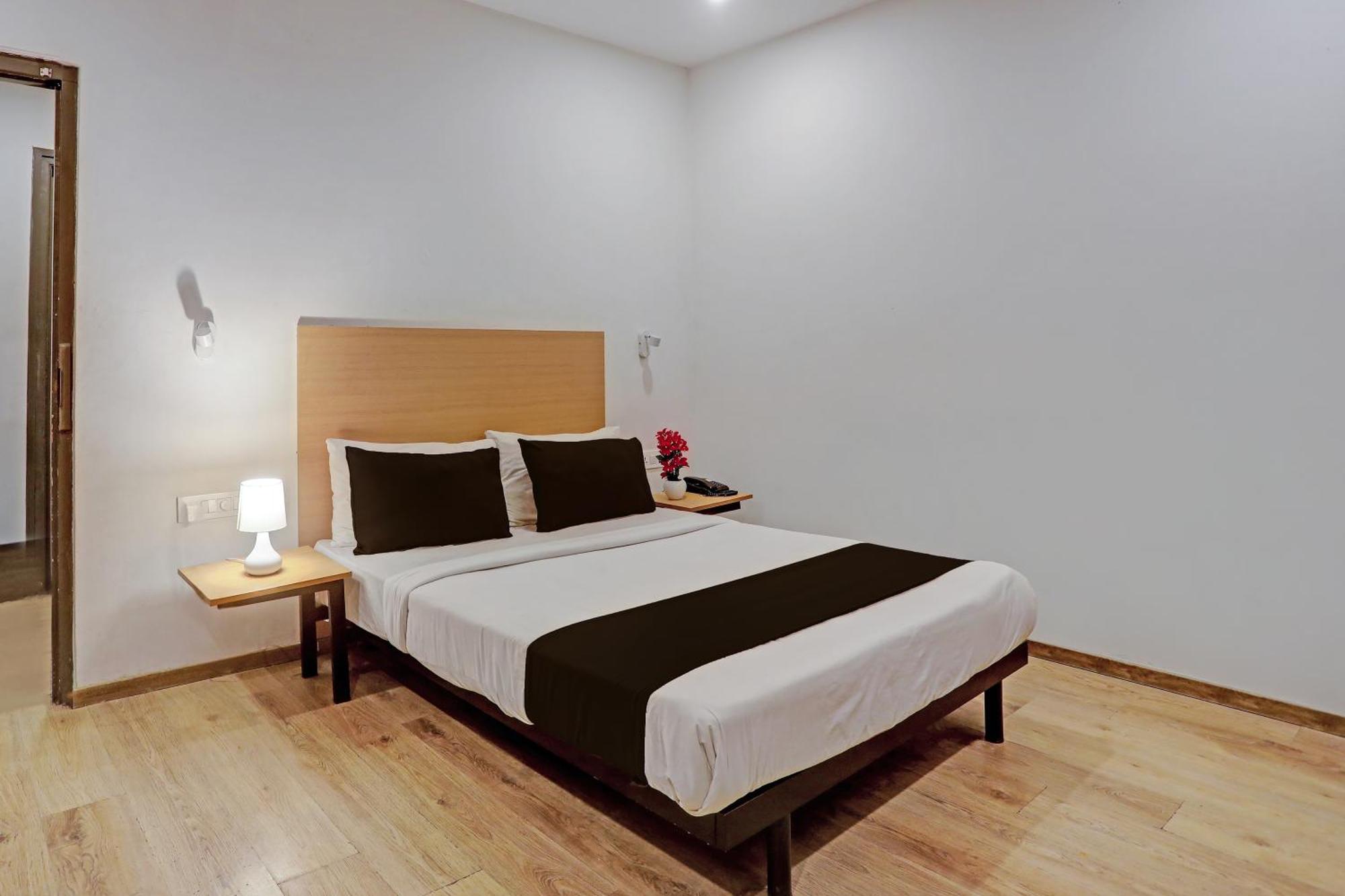 Townhouse Near Secunderabad Railway Station, Yashoda Hospital, Patny Centre Buitenkant foto