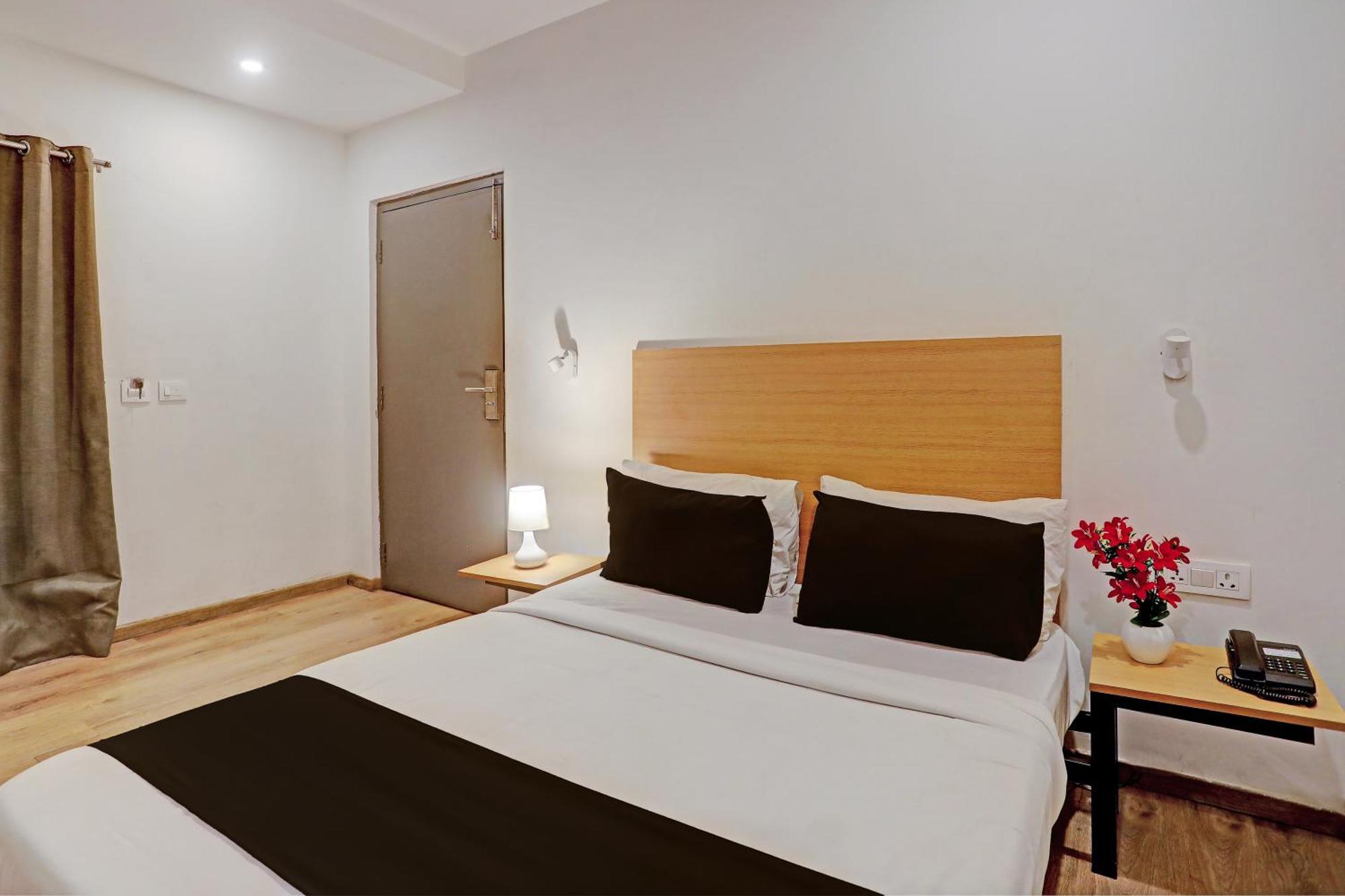 Townhouse Near Secunderabad Railway Station, Yashoda Hospital, Patny Centre Buitenkant foto